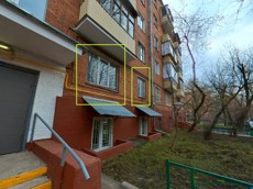 ГП16906408.Квартира.Фасад здания с выделенными окнами реализуемого объекта_2.jpg