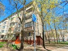 Квартира.Фасад здания с выделенными окнами реализуемого объекта.город Москва, Коптевская улица, дом 81_2 - 5 117.jpg