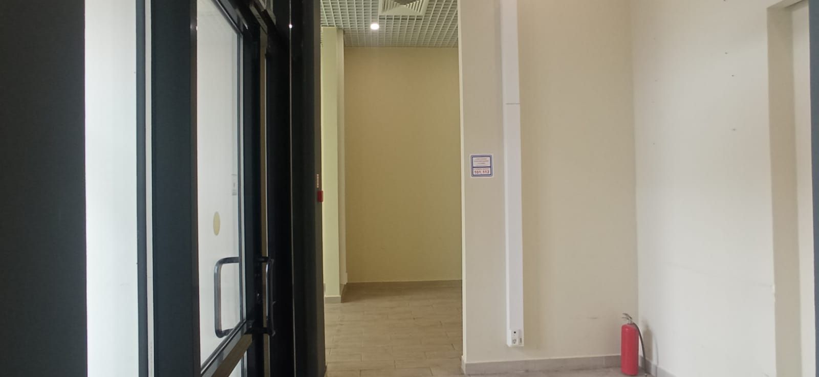 Нежилое помещение.Каждое помещение_комната, входящее в состав реализуемого объекта .Российская Федерация, город Москва, внутригородская территория муниципальный округ Солнцево, улица Щорса, дом 15 - Этаж 1, пом. 2Н_3.jpg