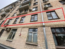 Нежилое помещение.Фасад здания с выделенными окнами реализуемого объекта.город Москва, Рижский проезд, дом 7 - не указано не указано_3.JPG