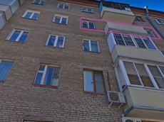 Квартира.Фасад здания с выделенными окнами реализуемого объекта.город Москва, Стандартная улица, дом 9, корпус 2 - Этаж 4, кв. 54.jpg