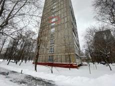 ГП16912740.Квартира.Фасад здания с выделенными окнами реализуемого объекта.jpg