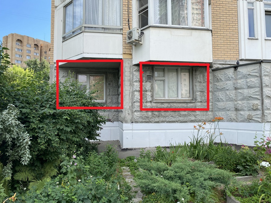 Нежилое помещение.Фасад здания с выделенными окнами реализуемого объекта.город Москва, Беломорская улица, дом 20, корпус 3 - не указано не указано_2.JPG