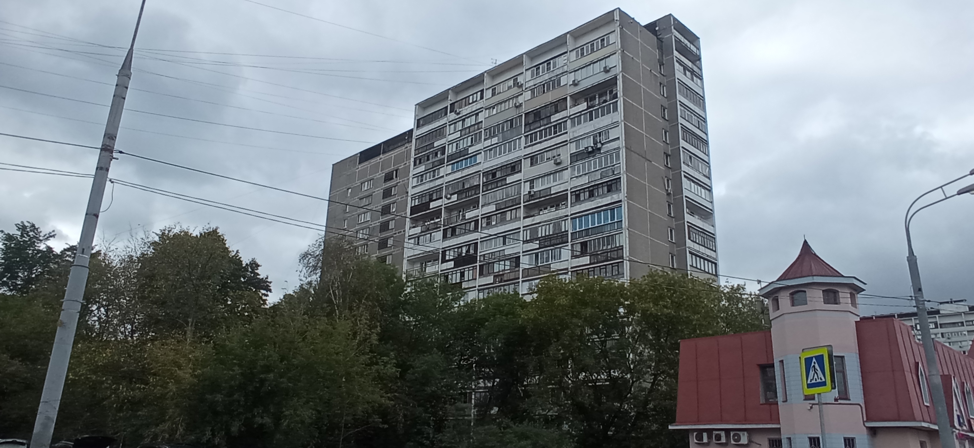 ГП16913687.Нежилое помещение.Общий фасад здания.jpg