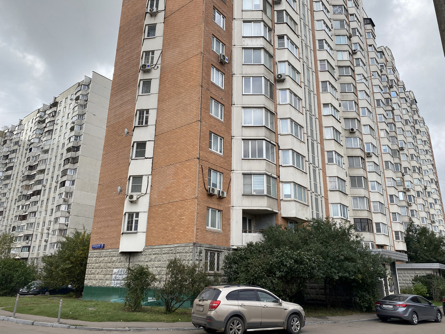 ГП16915272.Нежилое помещение.Общий фасад здания.JPG