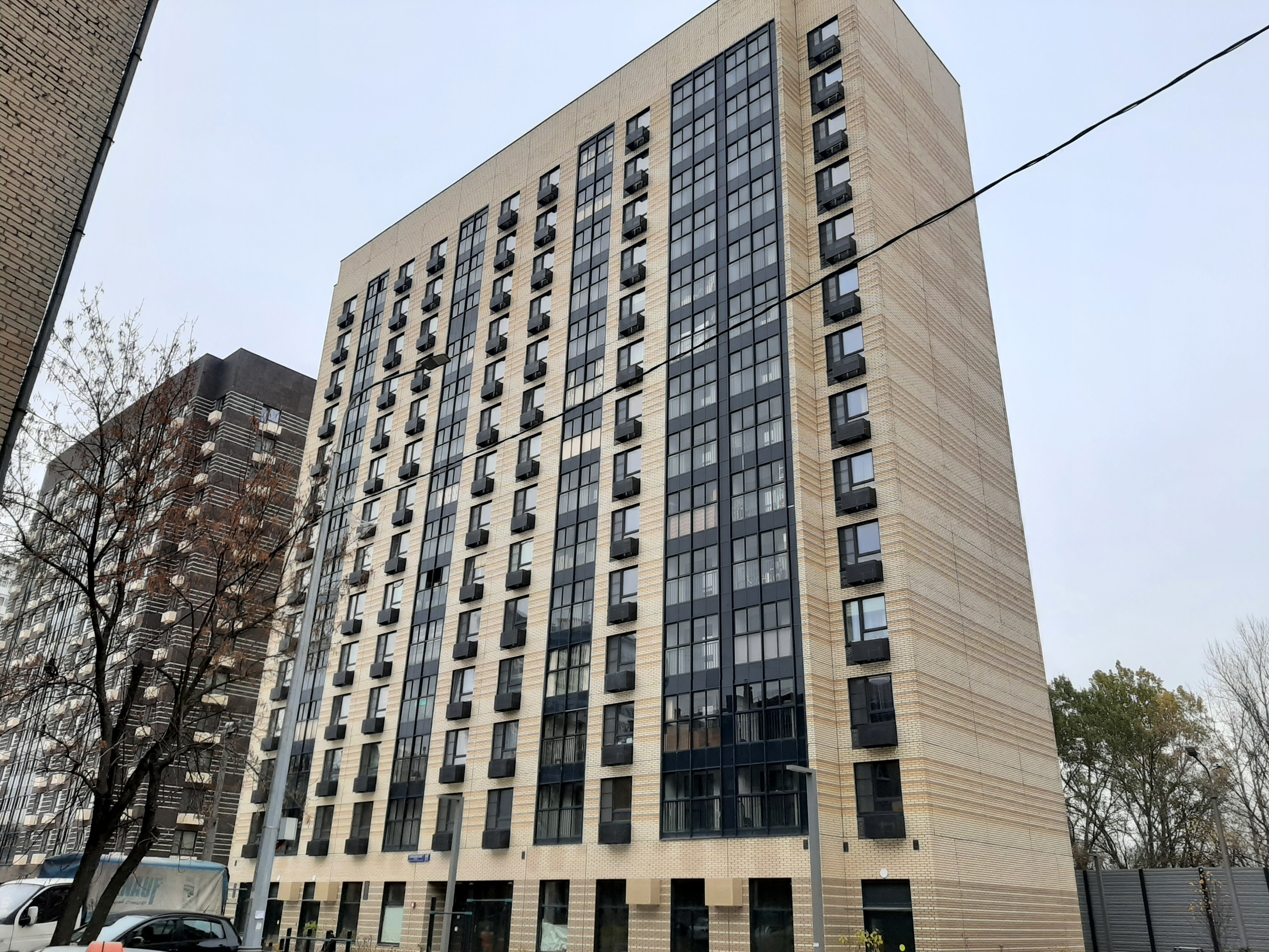 ГП16921858.Нежилое помещение.Общий фасад здания.jpg