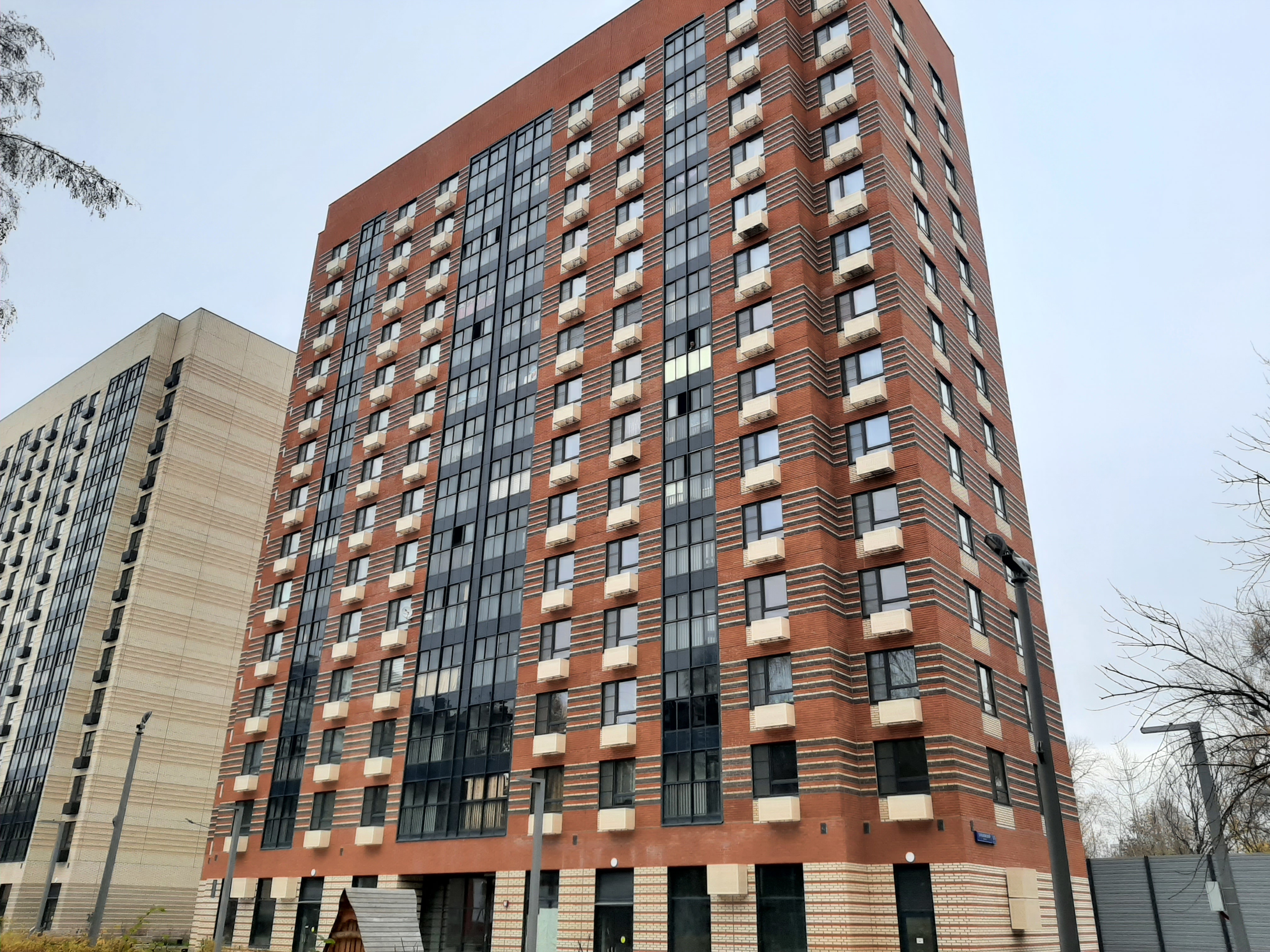 ГП16921865.Нежилое помещение.Общий фасад здания.jpg