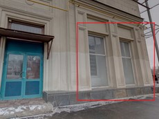 ГП16915765.Нежилое помещение.Фасад здания с выделенными окнами реализуемого объекта.jpg