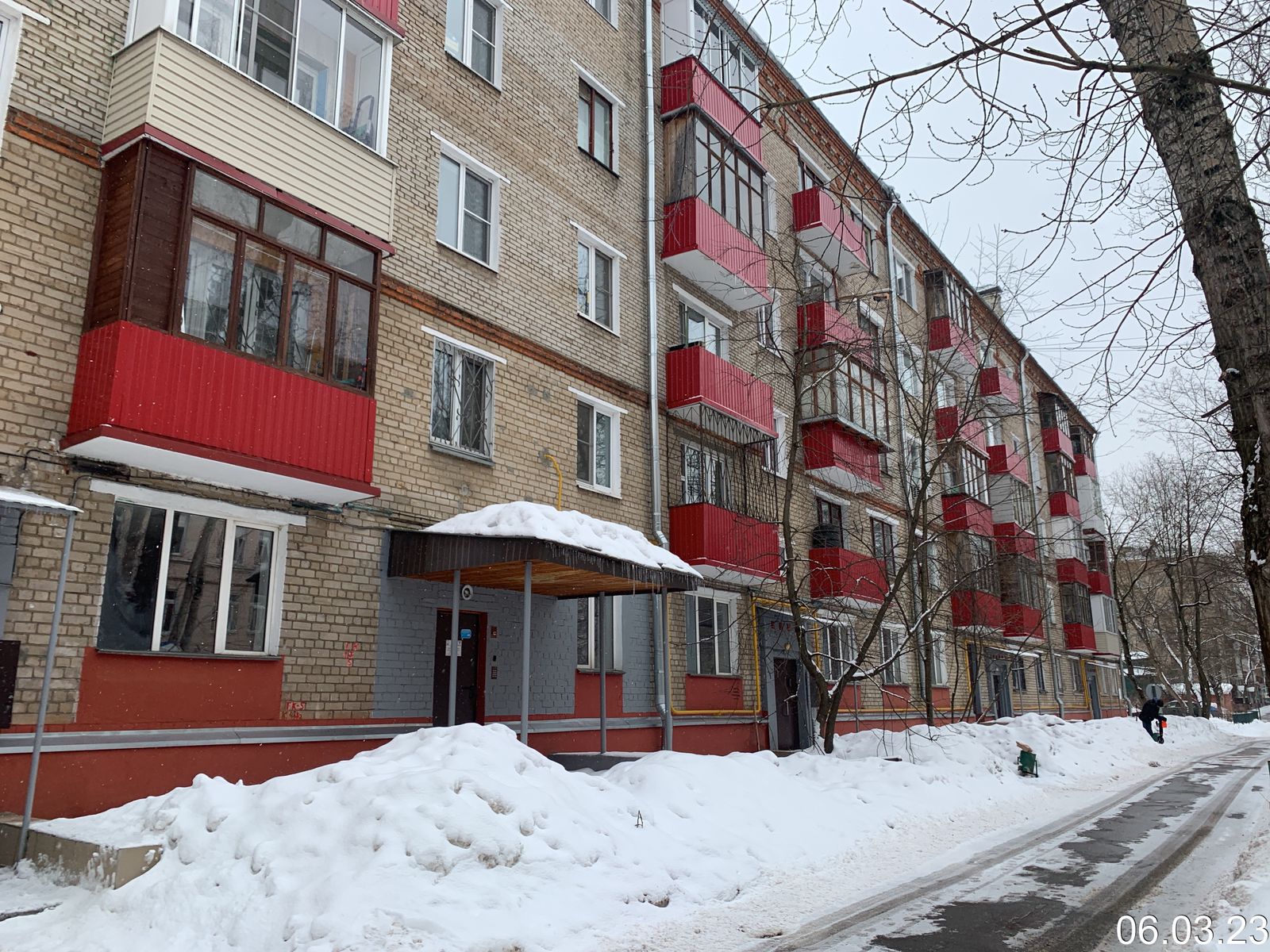 ГП16882041.Нежилое помещение.Общий фасад здания.jpeg