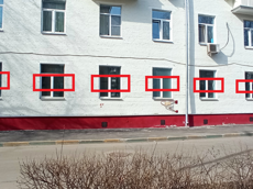 ГП16925230.Нежилое помещение.Фасад здания с выделенными окнами реализуемого объекта_2.png