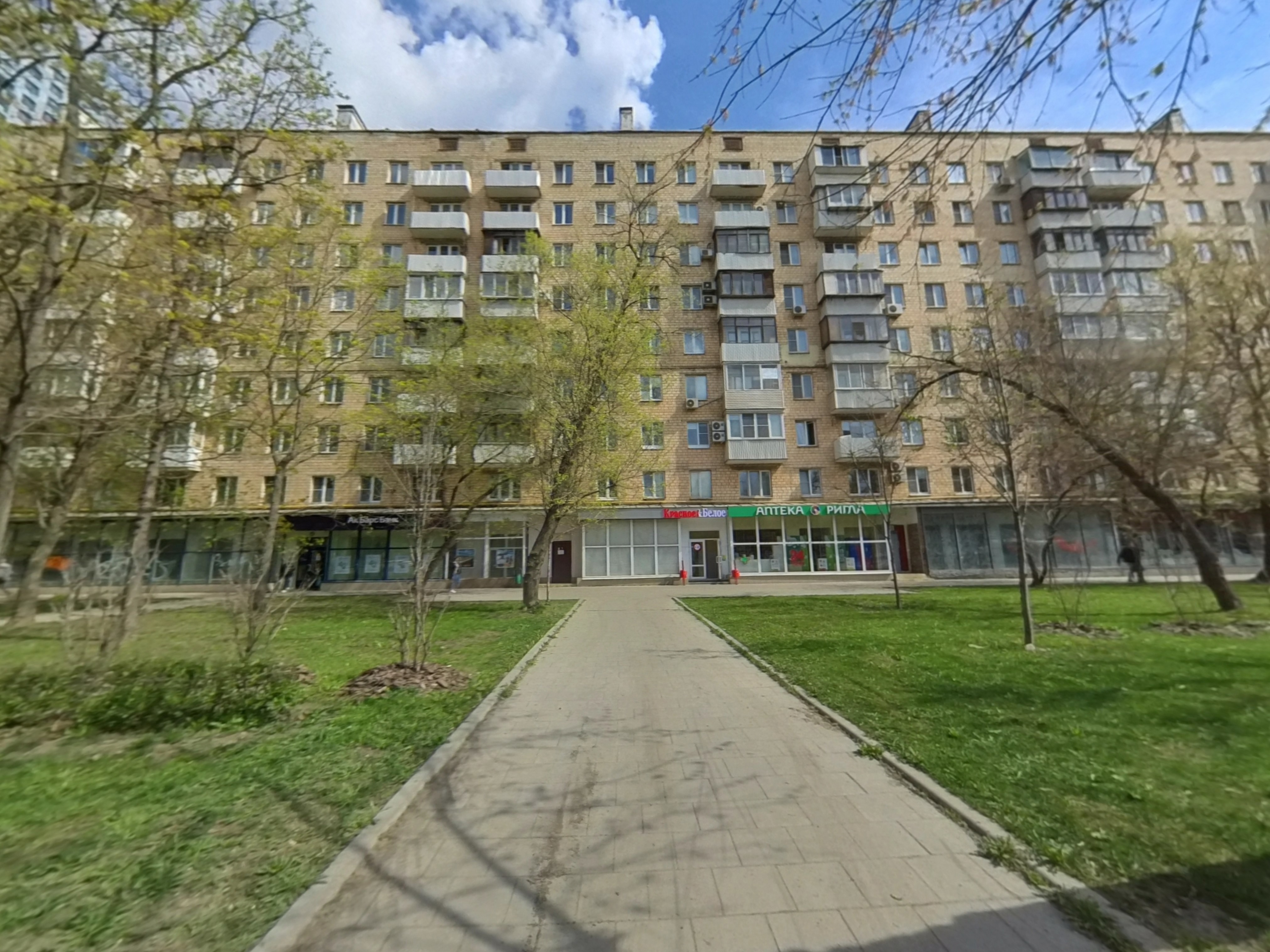 ГП16926942.Нежилое помещение.Общий фасад здания.jpg