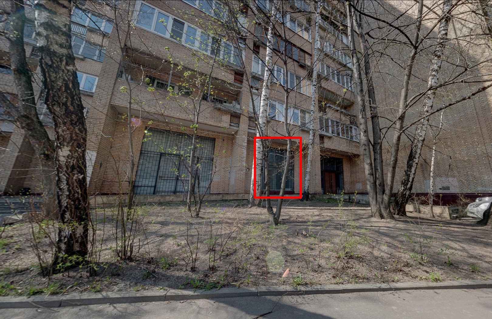 ГП16924322.Нежилое помещение.Фасад здания с выделенными окнами реализуемого объекта_3.jpg
