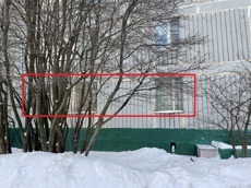 ГП16820536.Нежилое помещение.Фасад здания с выделенными окнами реализуемого объекта.jpg