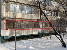 ГП16820536.Нежилое помещение.Фасад здания с выделенными окнами реализуемого объекта_2.jpg