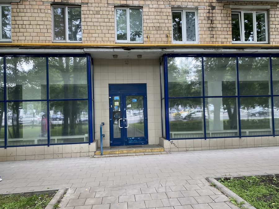 ГП16929576.Нежилое помещение.Входная группа объекта.JPG