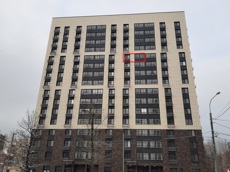 ГП16911632.Квартира.Фасад здания с выделенными окнами реализуемого объекта.jpg