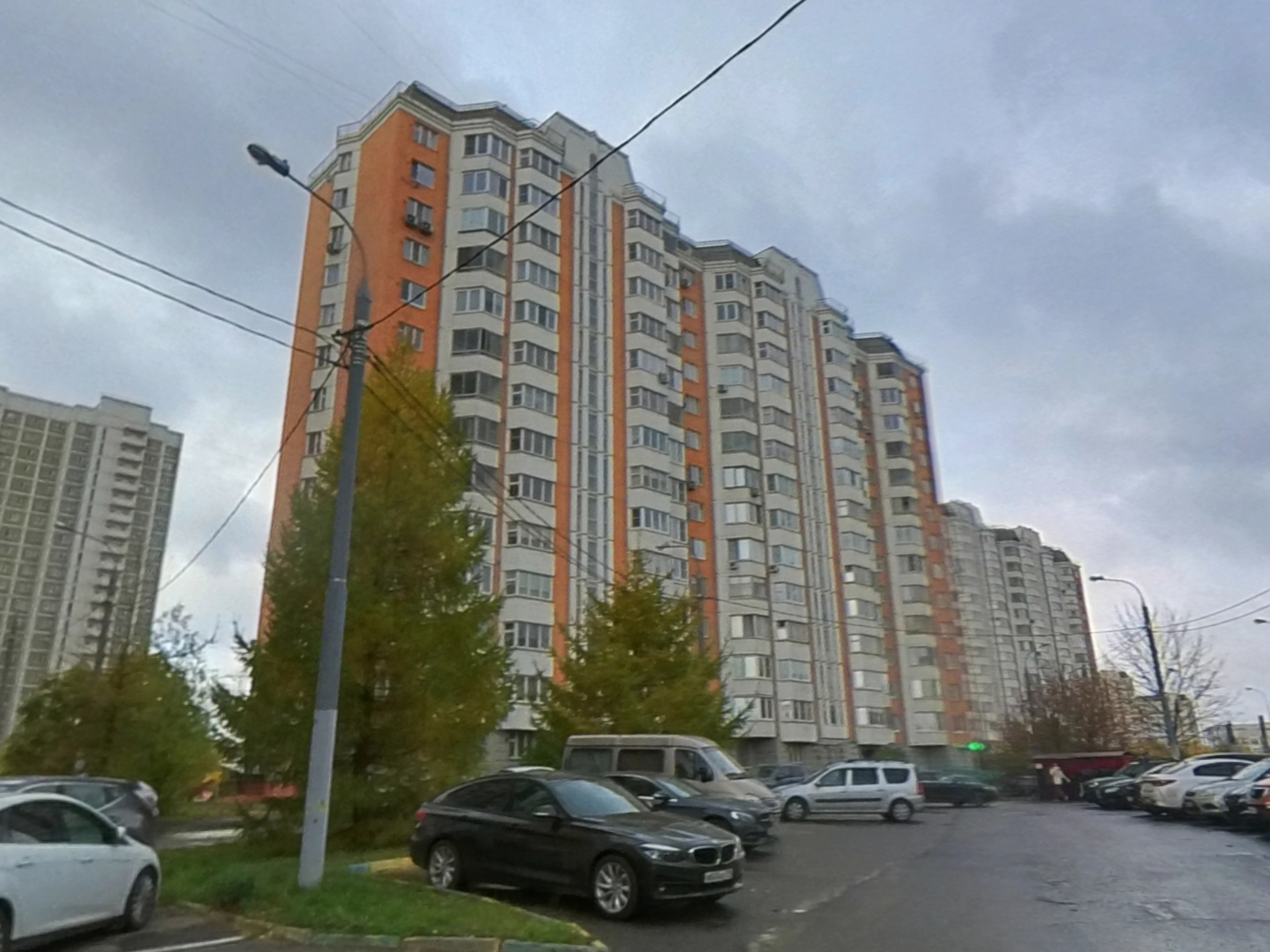 ГП16816936.Нежилое помещение.Общий фасад здания.jpg