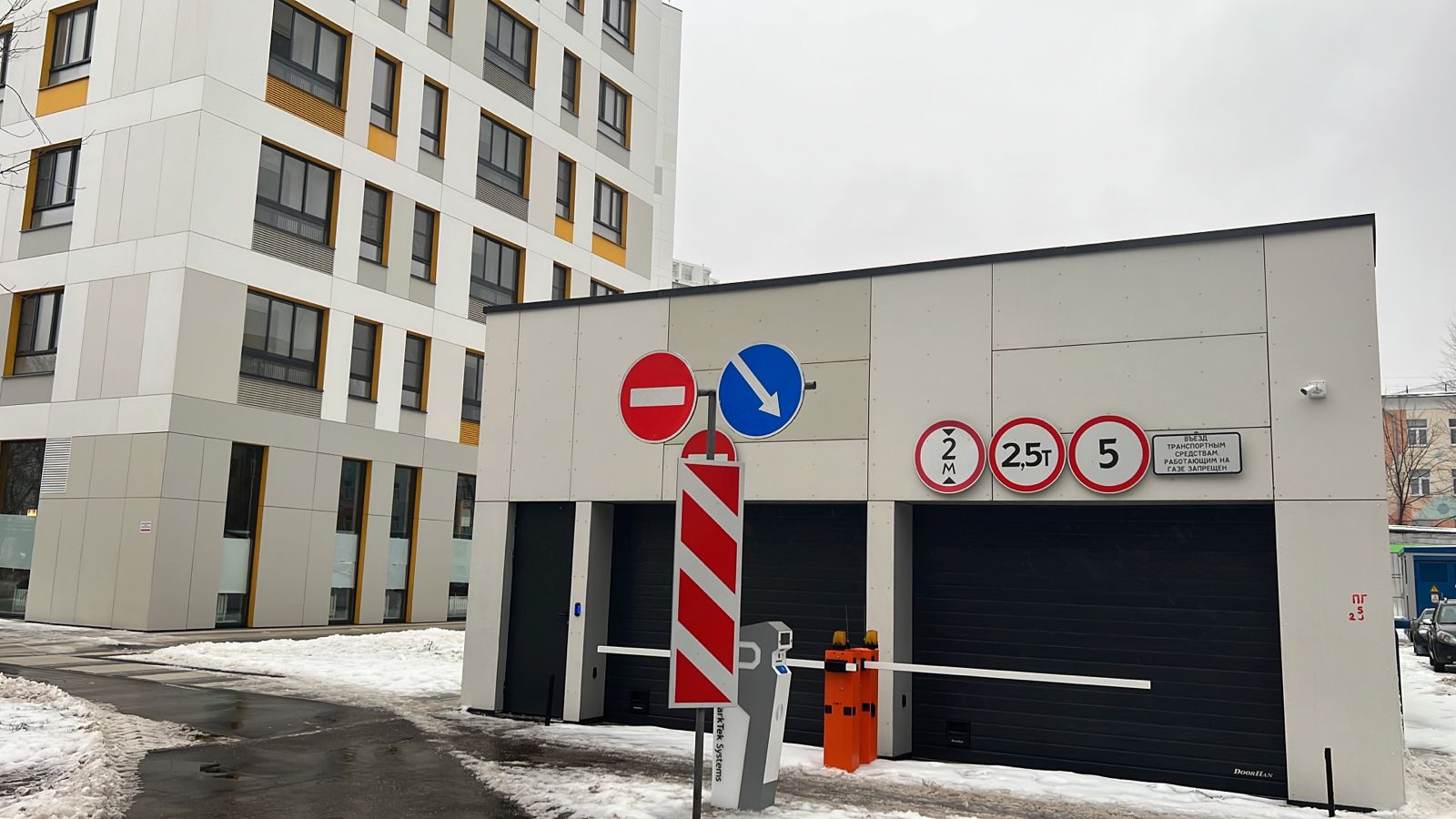 ГП16926673.Машино-место.Входная группа объекта.jpg