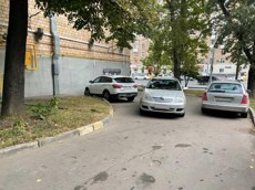 ГП16932274.Машино-место.Фасад здания с выделенными окнами реализуемого объекта_2.jpeg