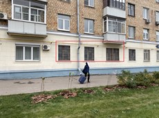 ГП16938590.Нежилое помещение.Фасад здания с выделенными окнами реализуемого объекта_2.jpg