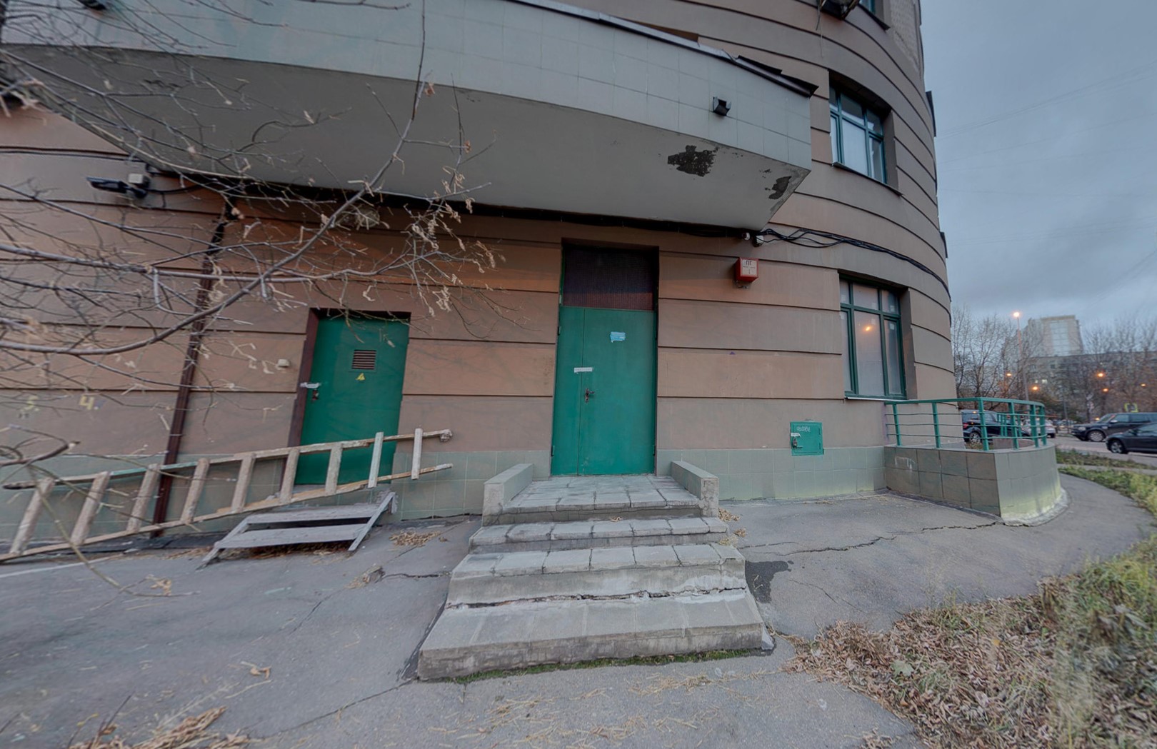 ГП16933936.Нежилое помещение.Входная группа объекта.jpg