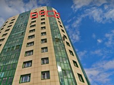 ГП16936789.Квартира.Фасад здания с выделенными окнами реализуемого объекта.jpg