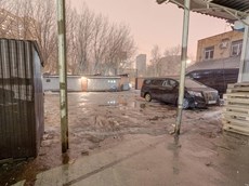 ГП16916739.Нежилое помещение.Фасад здания с выделенными окнами реализуемого объекта.jpg