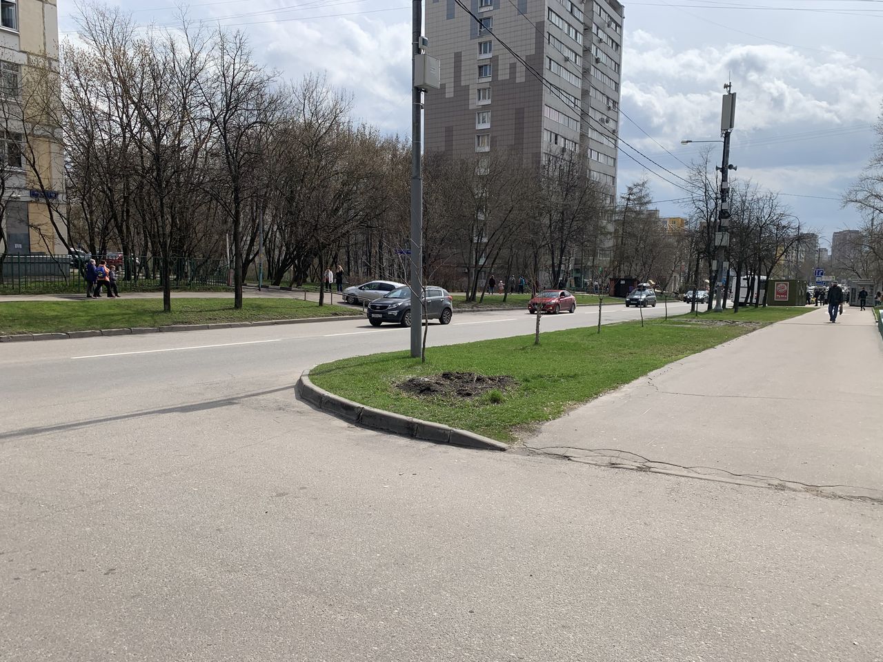 Земельный участок.Подъездные пути.Местоположение установлено относительно ориентира, расположенного в границах участка. Почтовый адрес ориентира_ г Москва, ул Грекова, вл 5-7._2.jpg