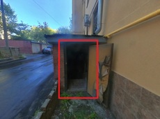 ГП16879546.Нежилое помещение.Фасад здания с выделенными окнами реализуемого объекта.jpg