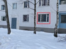 ГП16941237.Нежилое помещение.Фасад здания с выделенными окнами реализуемого объекта.jpg