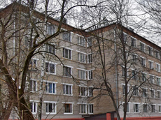 ГП16935240.Квартира.Фасад здания с выделенными окнами реализуемого объекта.jpg