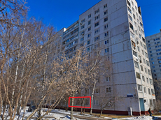 ГП16950269.Квартира.Фасад здания с выделенными окнами реализуемого объекта.jpg