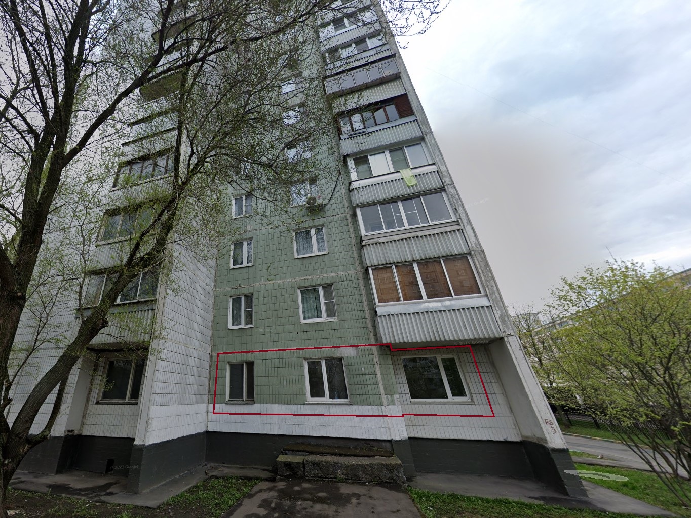 ГП16950293.Квартира.Фасад здания с выделенными окнами реализуемого объекта.jpg