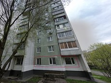 ГП16950293.Квартира.Фасад здания с выделенными окнами реализуемого объекта.jpg