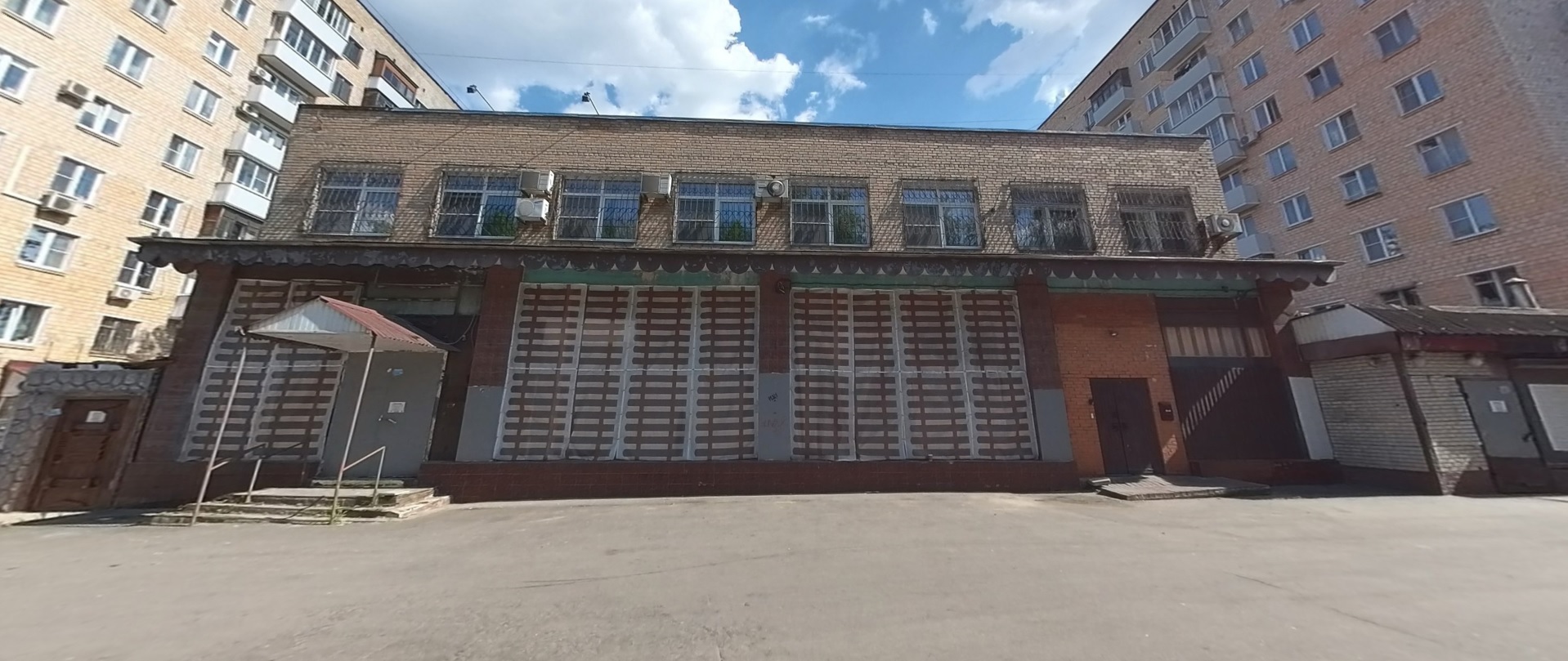 ГП16947556.Нежилое помещение.Общий фасад здания.jpg