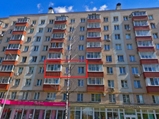 ГП16951803.Квартира.Фасад здания с выделенными окнами реализуемого объекта.png