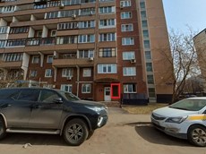 ГП16901509.Нежилое помещение.Фасад здания с выделенными окнами реализуемого объекта.jpg