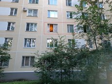 ГП16951353.Квартира.Фасад здания с выделенными окнами реализуемого объекта.jpg