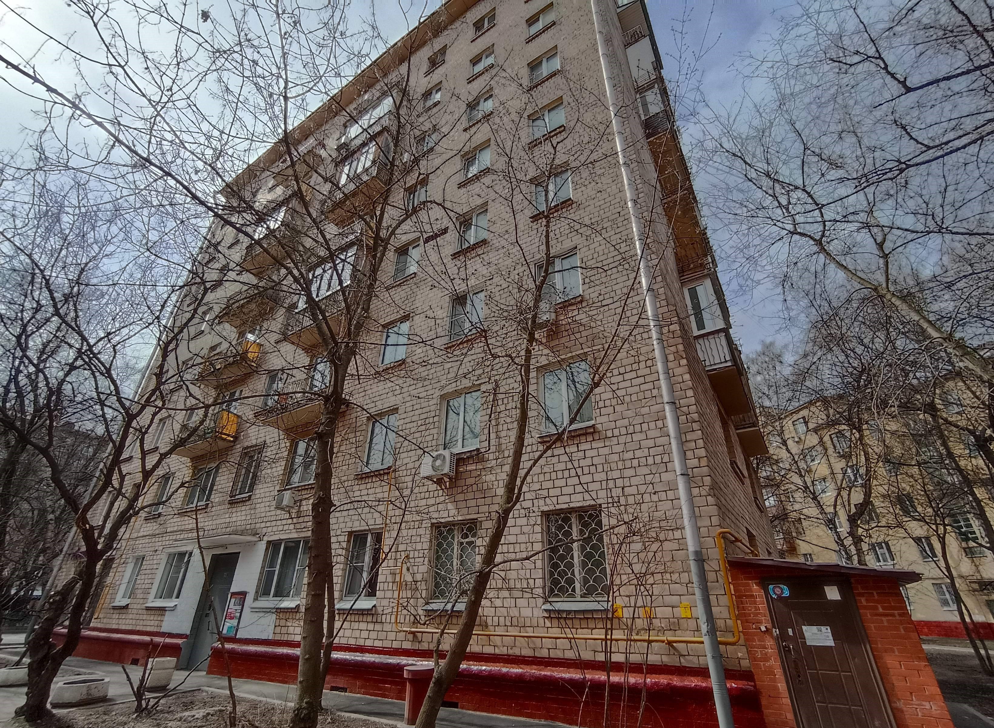 ГП16891339.Нежилое помещение.Общий фасад здания.jpg