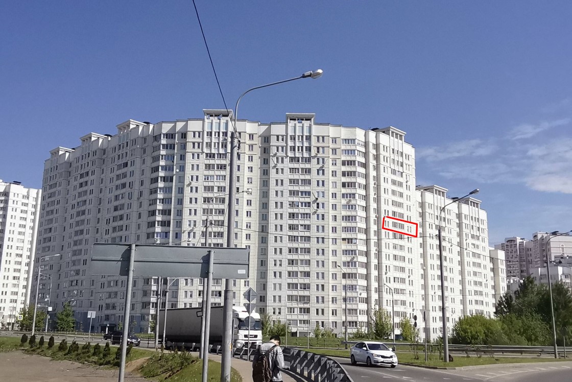 ГП16953590.Квартира.Фасад здания с выделенными окнами реализуемого объекта.jpg