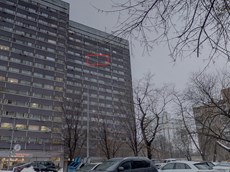 ГП16953564.Квартира.Фасад здания с выделенными окнами реализуемого объекта.jpg