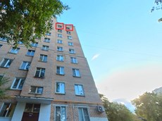 ГП16953568.Квартира.Фасад здания с выделенными окнами реализуемого объекта.jpg