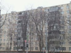 ГП16953989.Квартира.Фасад здания с выделенными окнами реализуемого объекта.JPG