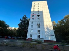 ГП16954385.Квартира.Фасад здания с выделенными окнами реализуемого объекта.jpg