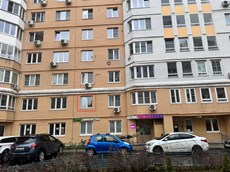ГП16954740.Квартира.Фасад здания с выделенными окнами реализуемого объекта_2.jpeg