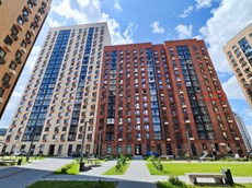 ГП16954821.Квартира.Фасад здания с выделенными окнами реализуемого объекта.jpg