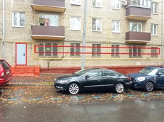 ГП15686433.Нежилое помещение.Фасад здания с выделенными окнами реализуемого объекта.jpg