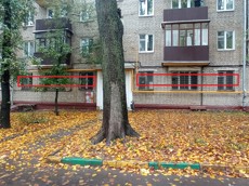 ГП15686433.Нежилое помещение.Фасад здания с выделенными окнами реализуемого объекта_2.jpg