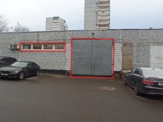 ГП16956437.Нежилое помещение.Фасад здания с выделенными окнами реализуемого объекта_3.jpg