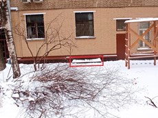 ГП16956607.Нежилое помещение.Фасад здания с выделенными окнами реализуемого объекта.jpg